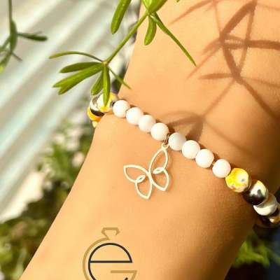 دستبند طرح آویز پروانه طلا